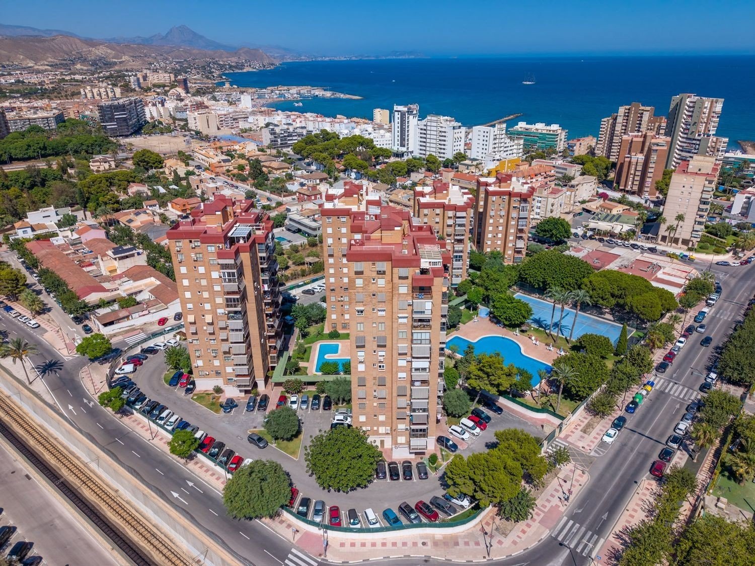 Huoneisto El Campello, Alicante, Espanja 3 makuuhuonetta, 106 m2 No. 194833