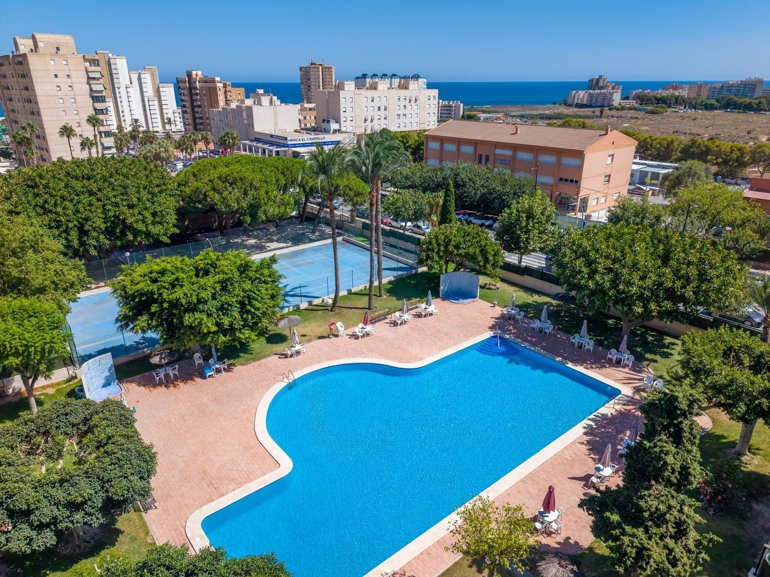 Huoneisto El Campello, Alicante, Espanja 3 makuuhuonetta, 106 m2 No. 194833