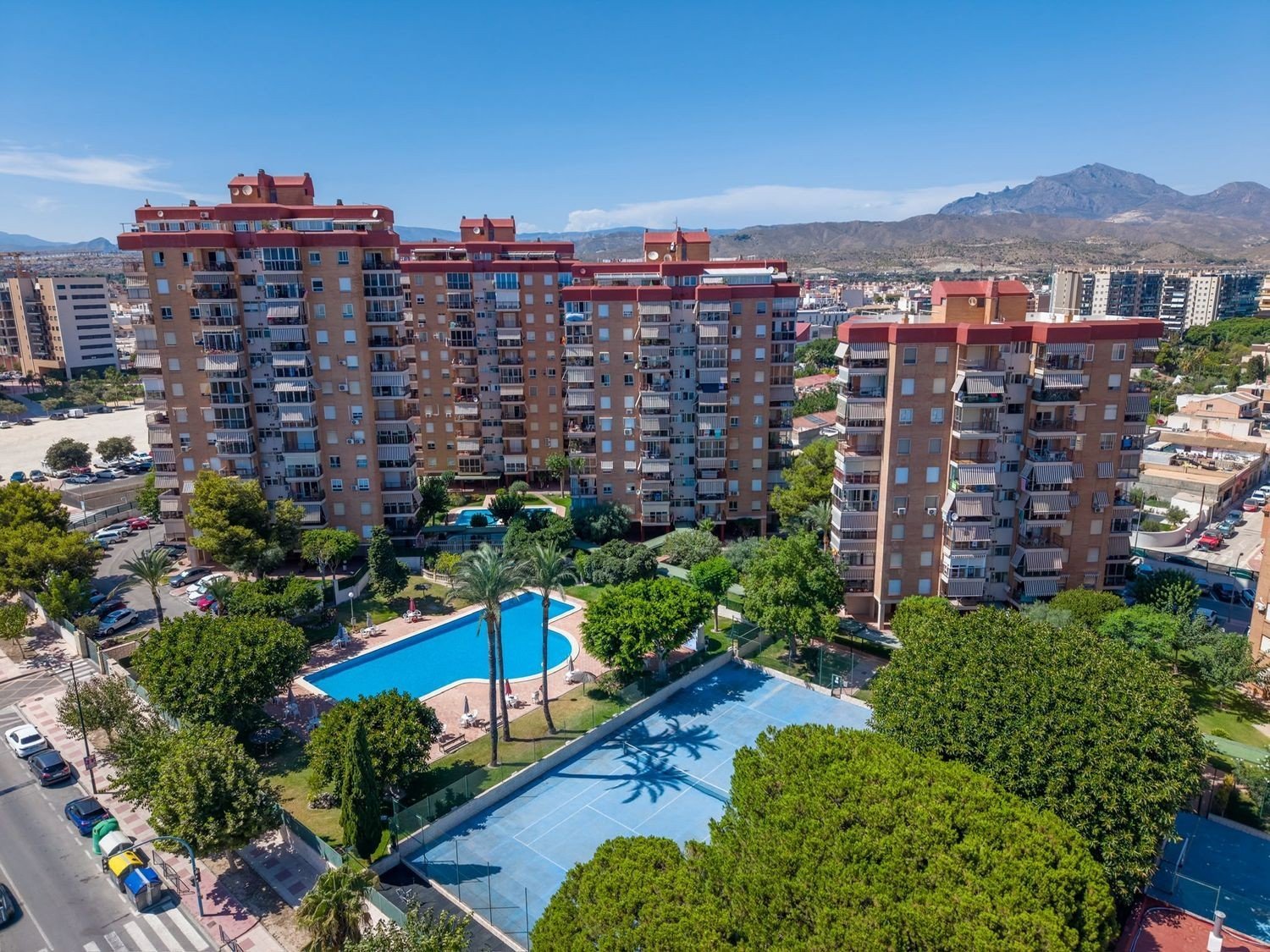 Huoneisto El Campello, Alicante, Espanja 3 makuuhuonetta, 106 m2 No. 194833