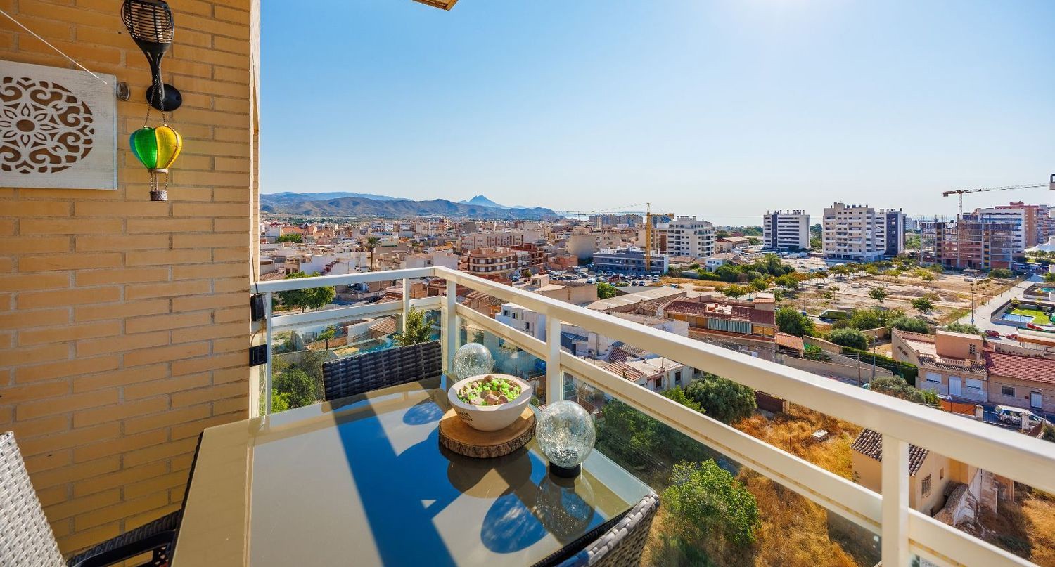 Apartament w El Campello, Alicante, Hiszpania 3 sypialnie, 163 mkw. nr 194835