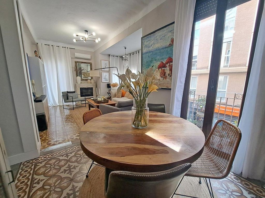 Apartament w Alicante, Hiszpania 3 sypialnie, 86 mkw. nr 194836