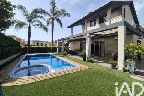 Māja Gandia, Valencia, Spānijā 5 istabas, 559 m2 Nr. 187760