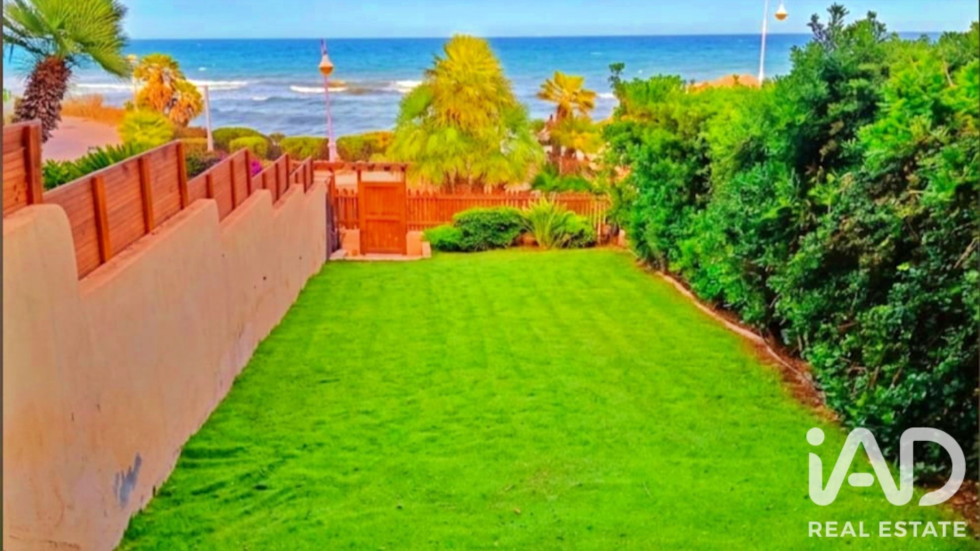 Rindu māja El Campello, Alicante, Spānijā 4 istabas, 161.88 m2 Nr. 187757