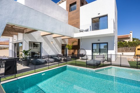 Villa en Ciudad Quesada, Alicante, España 4 dormitorios, 153 m2 No. 144336