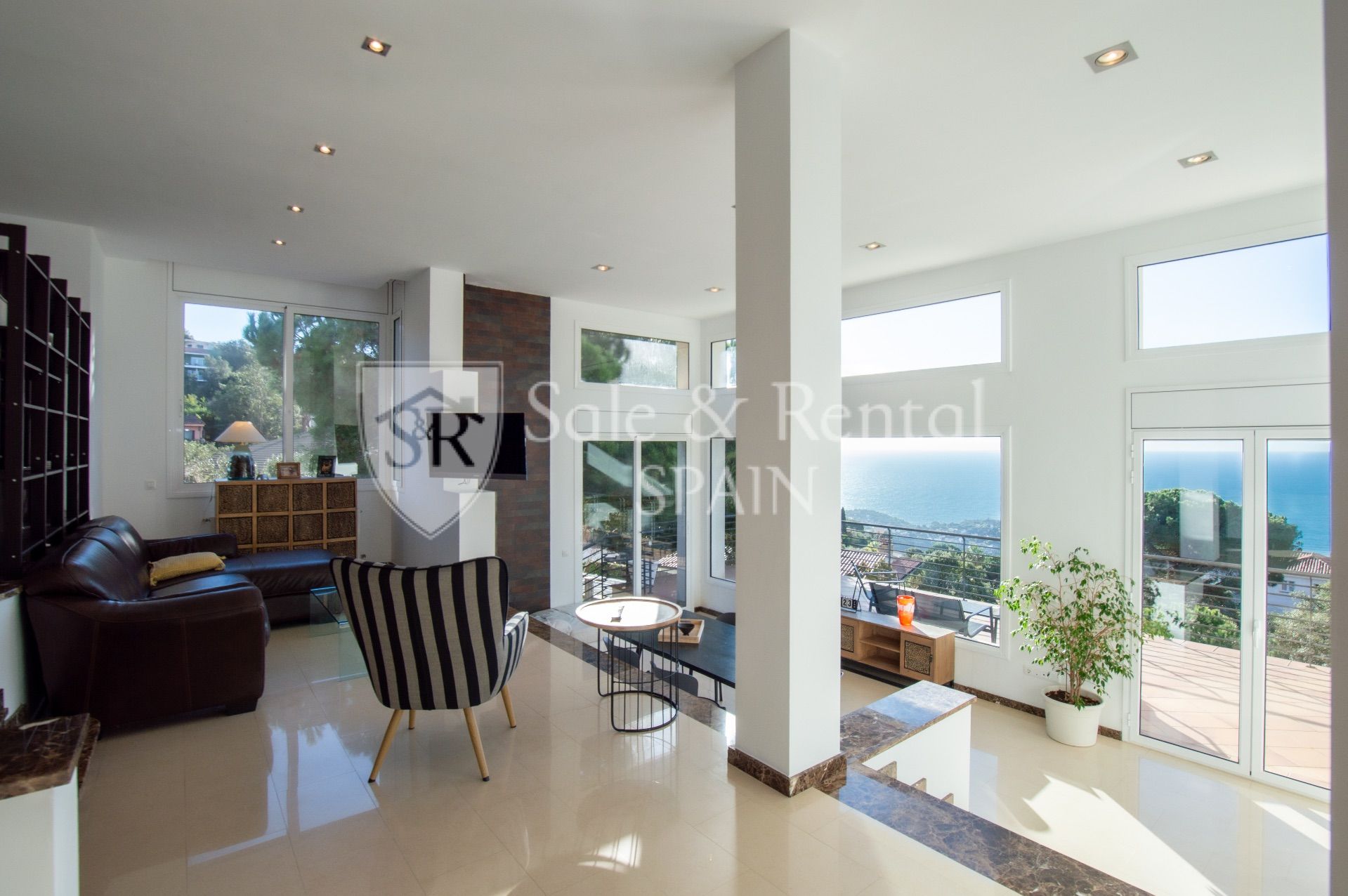 House in Lloret de Mar, Girona, Spanien 6 Schlafzimmer, 500 m2 Nr. 166404
