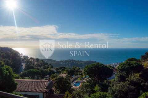 Māja Lloret de Mar, Girona, Spānijā 6 istabas, 500 m2 Nr. 166404
