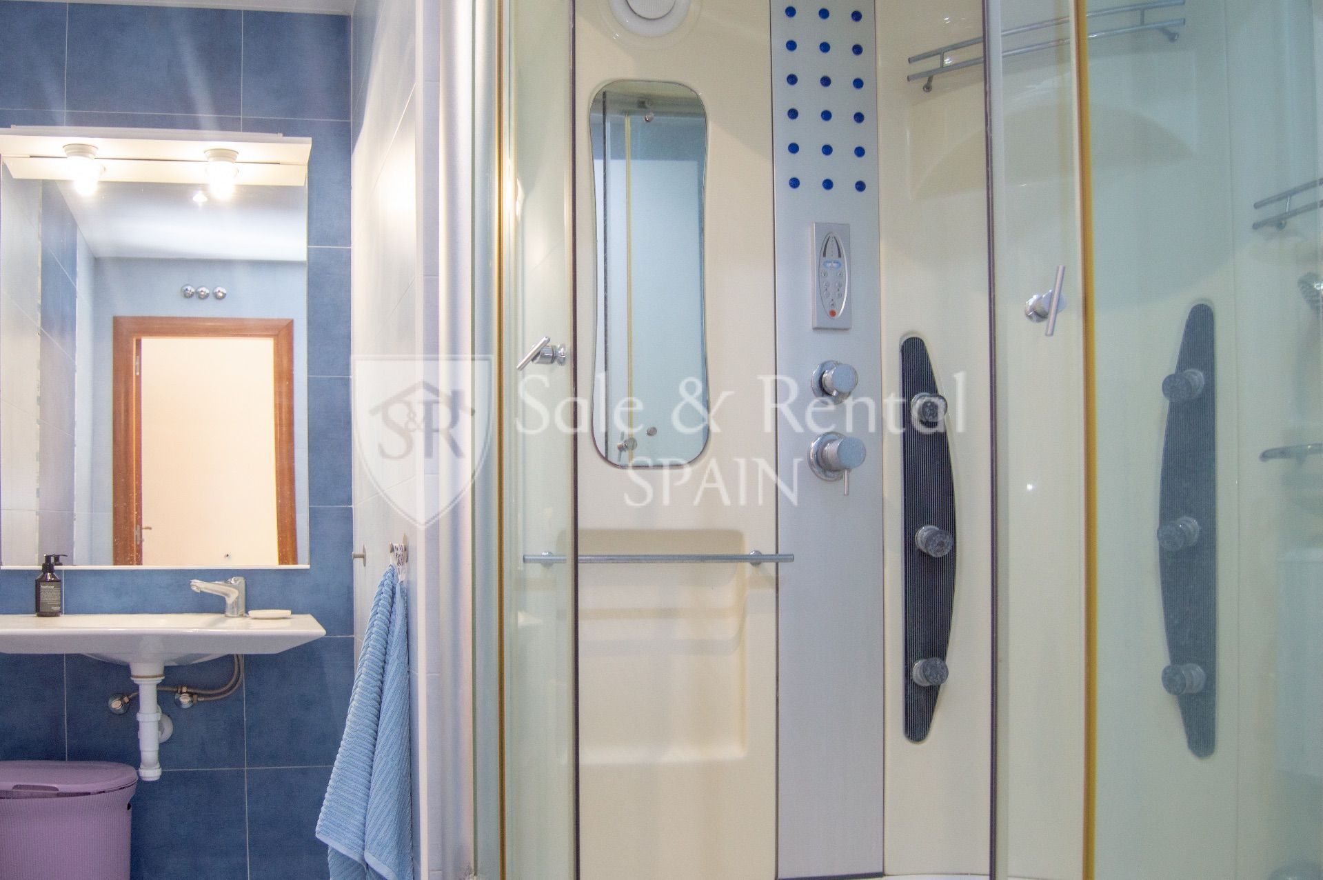 House in Lloret de Mar, Girona, Spanien 6 Schlafzimmer, 500 m2 Nr. 166404