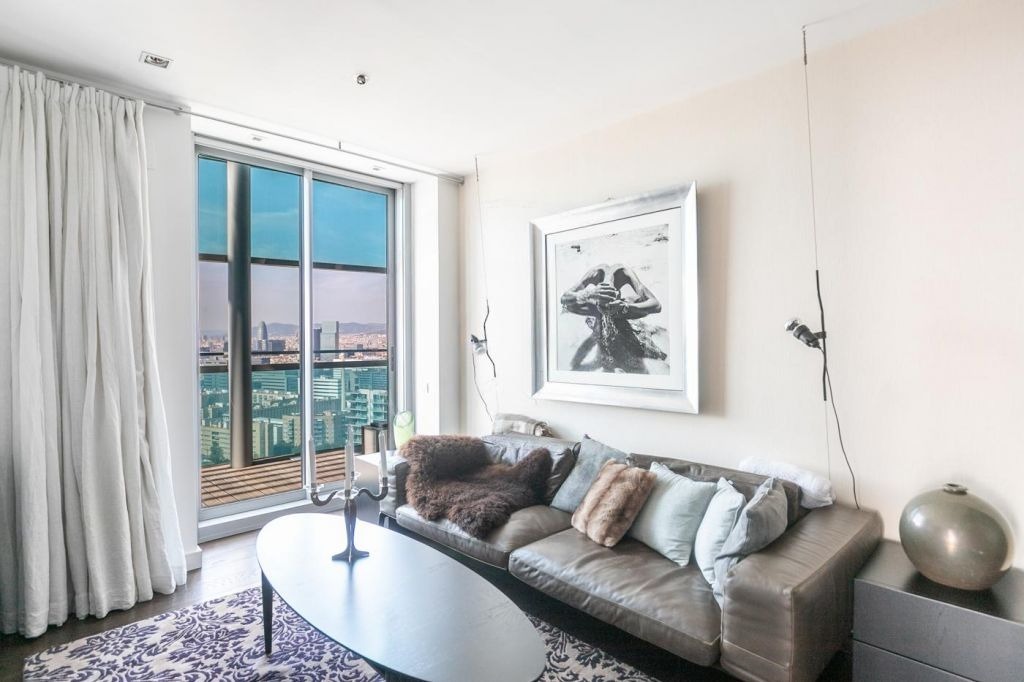 Apartment in Barcelona, Spain 4 bedrooms, 160 sq.m. No. 141007