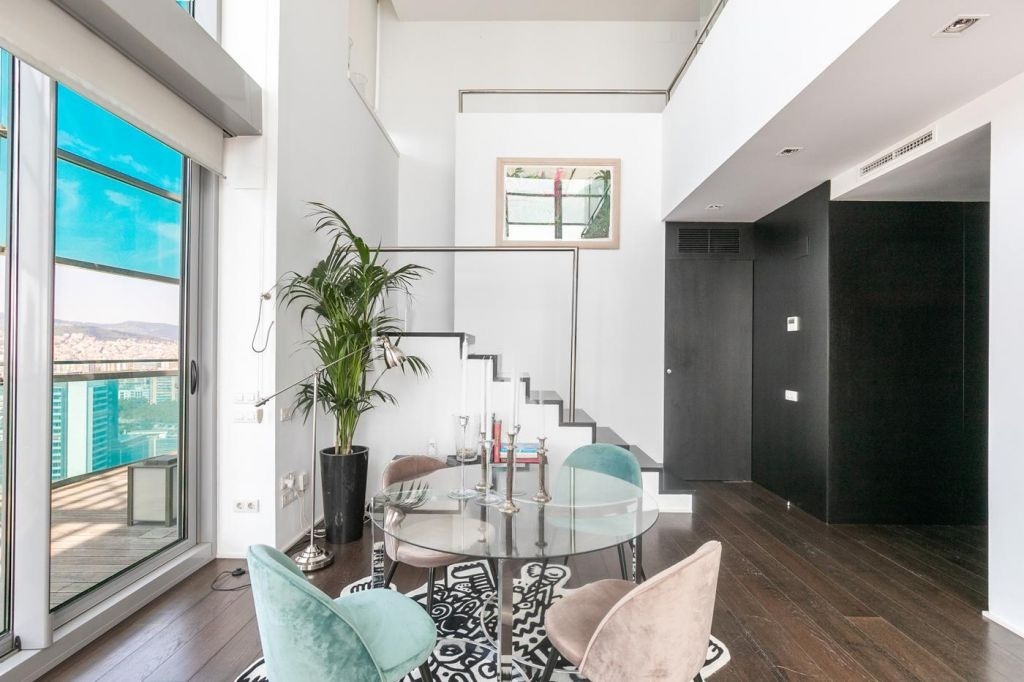 Apartment in Barcelona, Spain 4 bedrooms, 160 sq.m. No. 141007