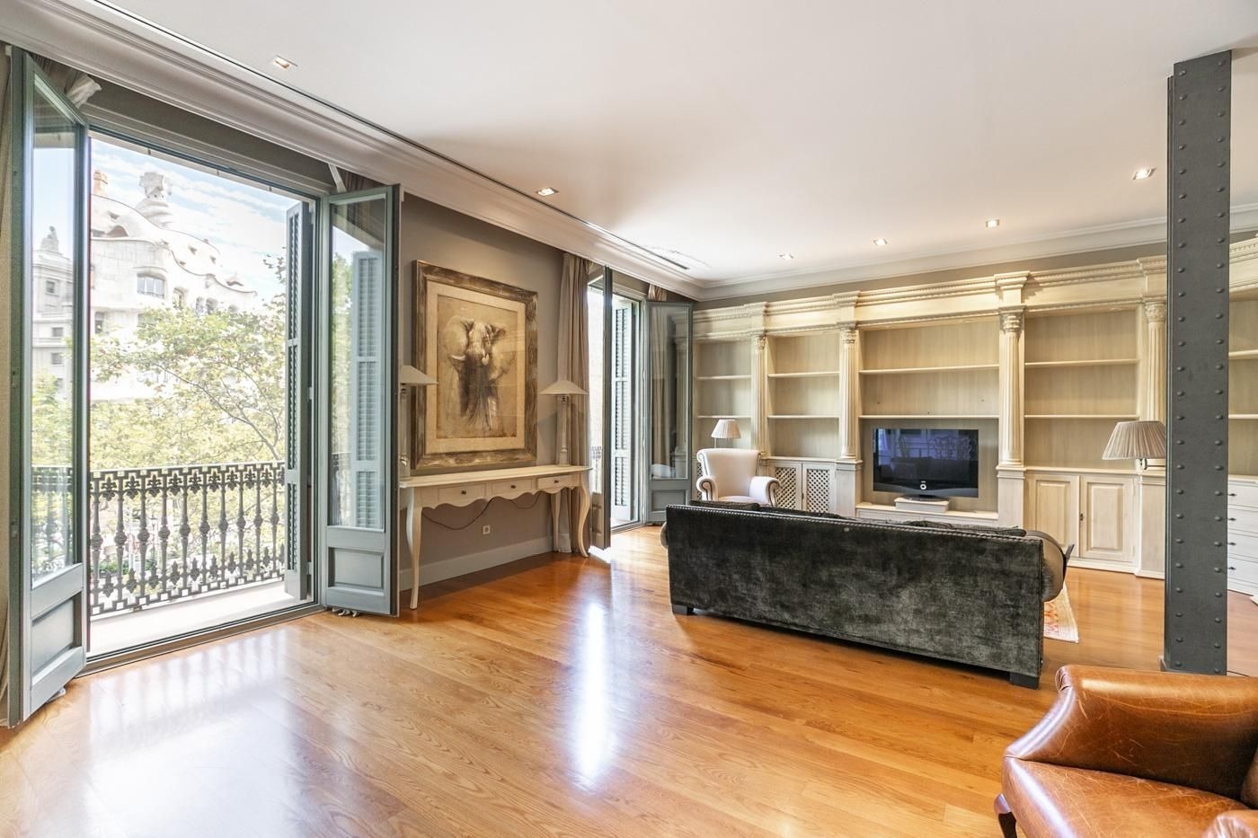 Huoneisto Barcelona, Espanja 4 makuuhuonetta, 220 m2 No. 141006