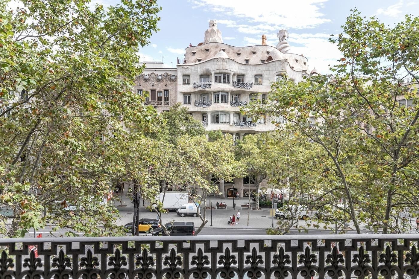 Huoneisto Barcelona, Espanja 4 makuuhuonetta, 220 m2 No. 141006
