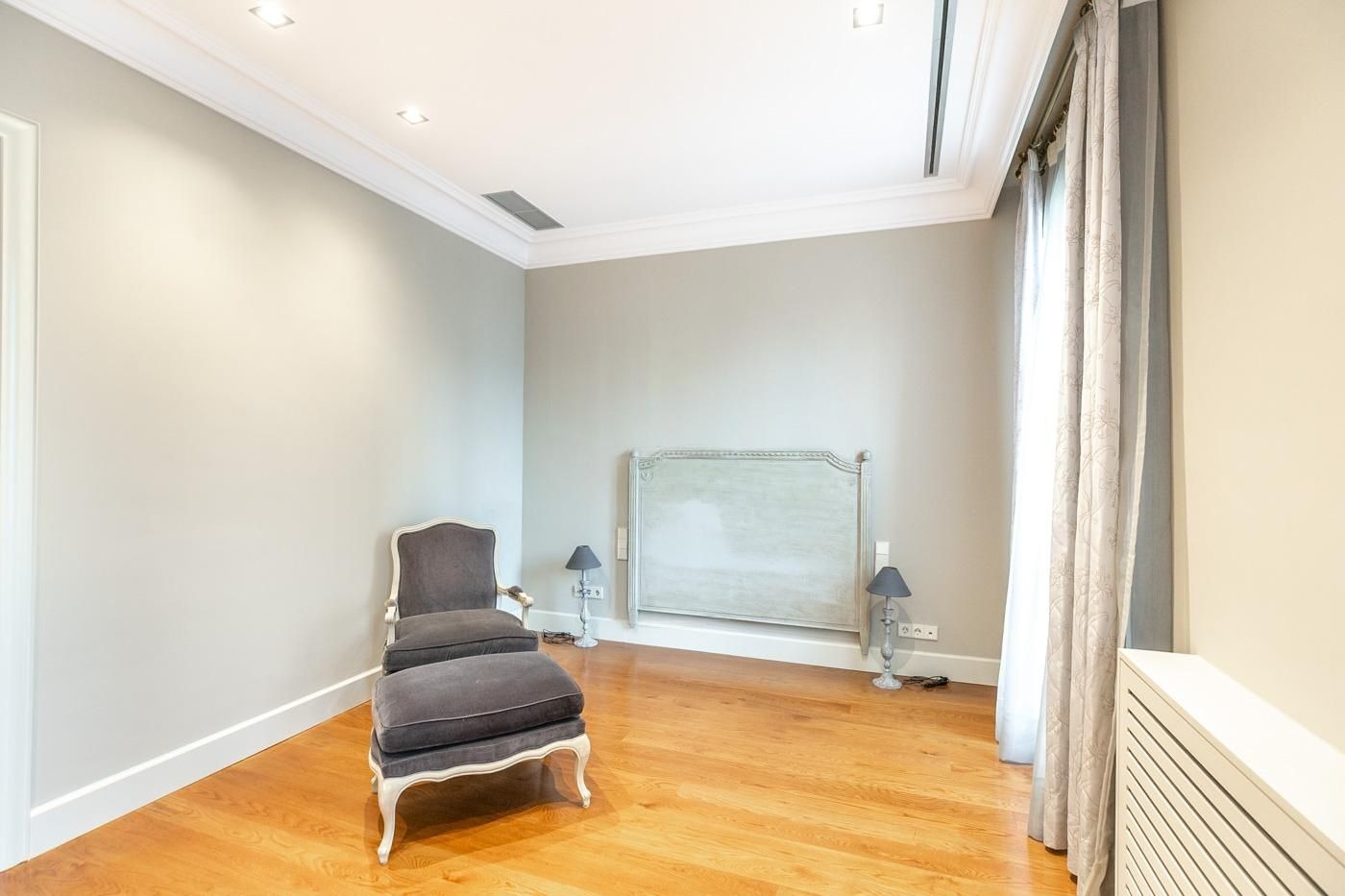 Huoneisto Barcelona, Espanja 4 makuuhuonetta, 220 m2 No. 141006