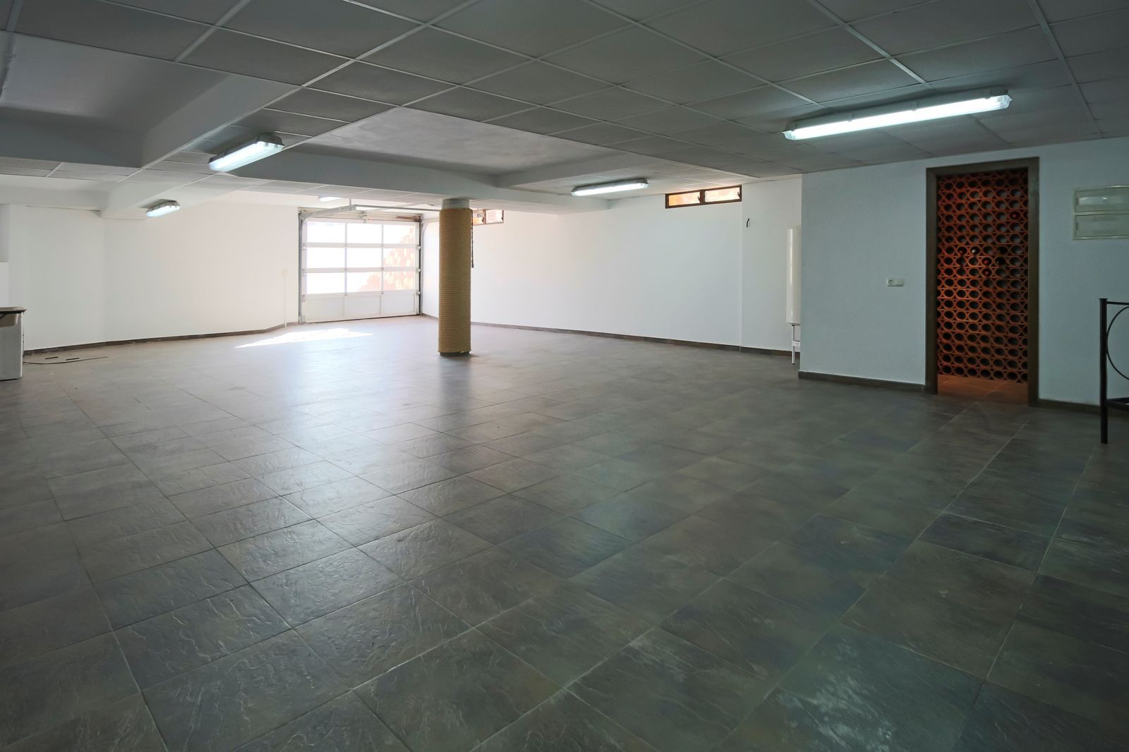Huvila La Zenia, Alicante, Espanja 624 m2 No. 190779