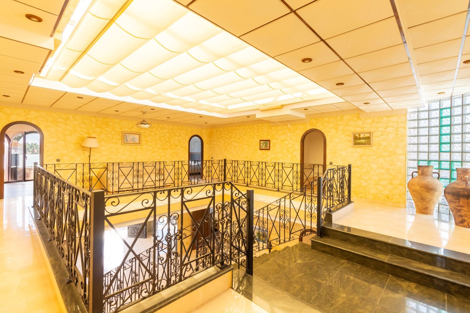 Huvila La Zenia, Alicante, Espanja 624 m2 No. 190779