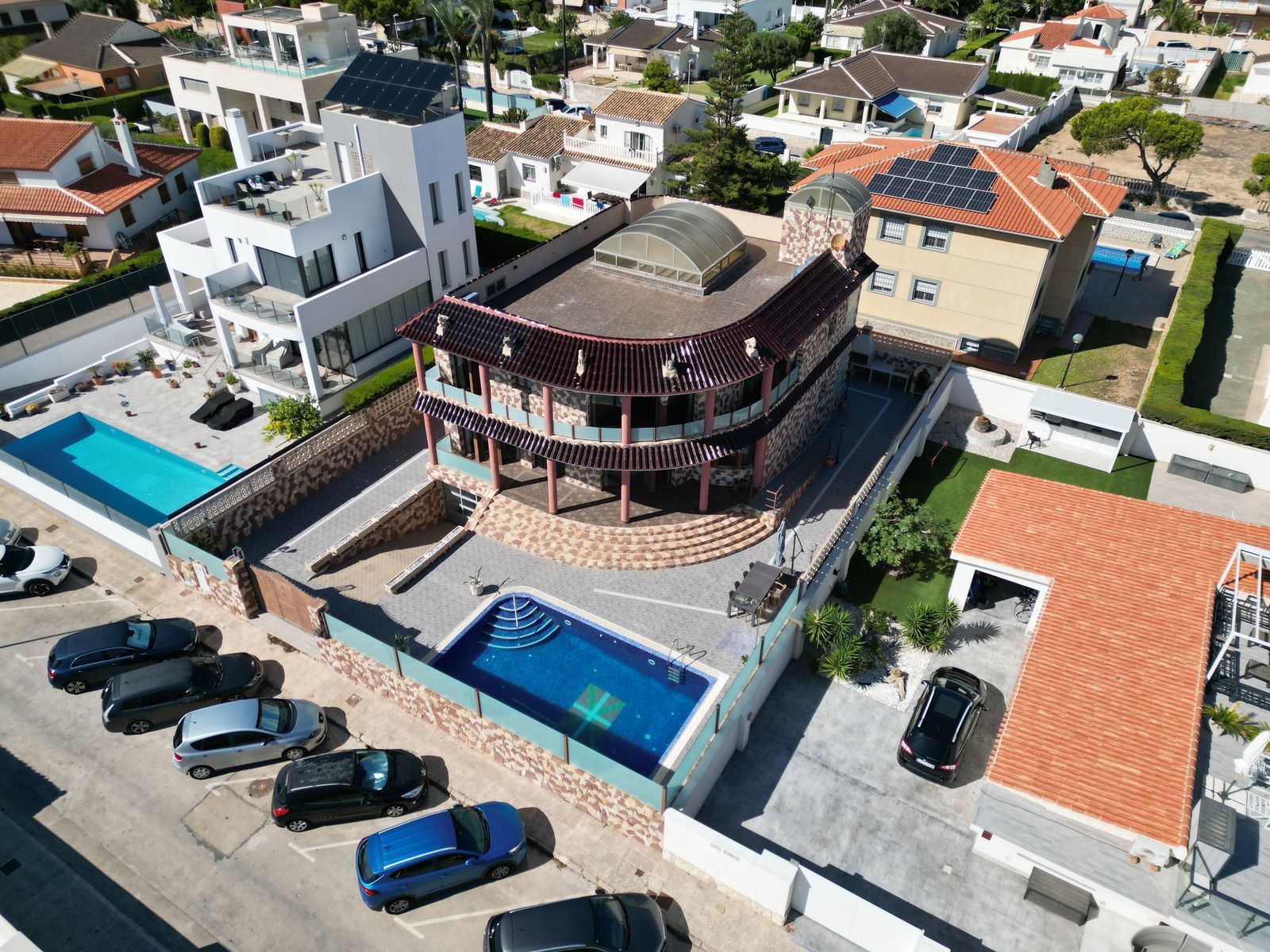 Huvila La Zenia, Alicante, Espanja 624 m2 No. 190779