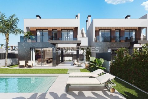 Villa a Torre-Pacheco, Murcia, Spagna 3 camere da letto, 105 mq. N° 167754