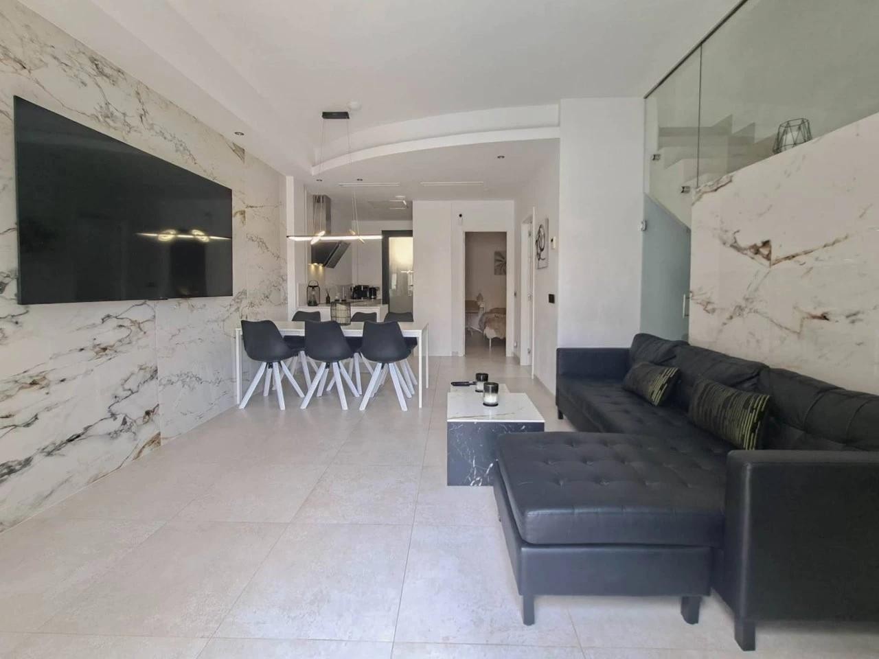 Villa Villamartin, Alicante, Spānijā 3 istabas,  Nr. 196347