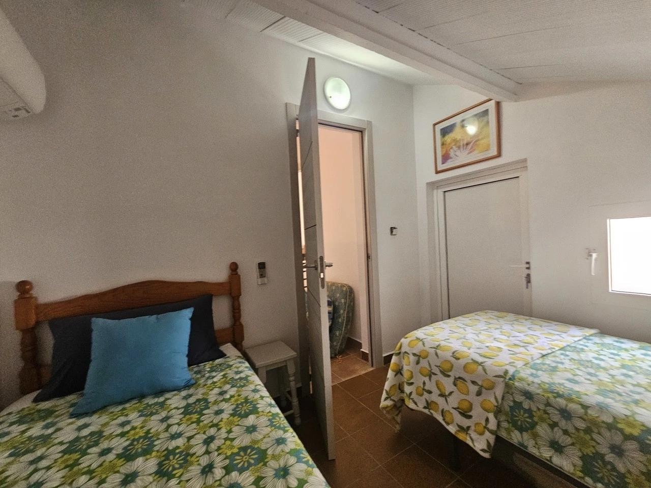 Villa à La Zenia, Alicante, Espagne 3 chambres,  No. 196348