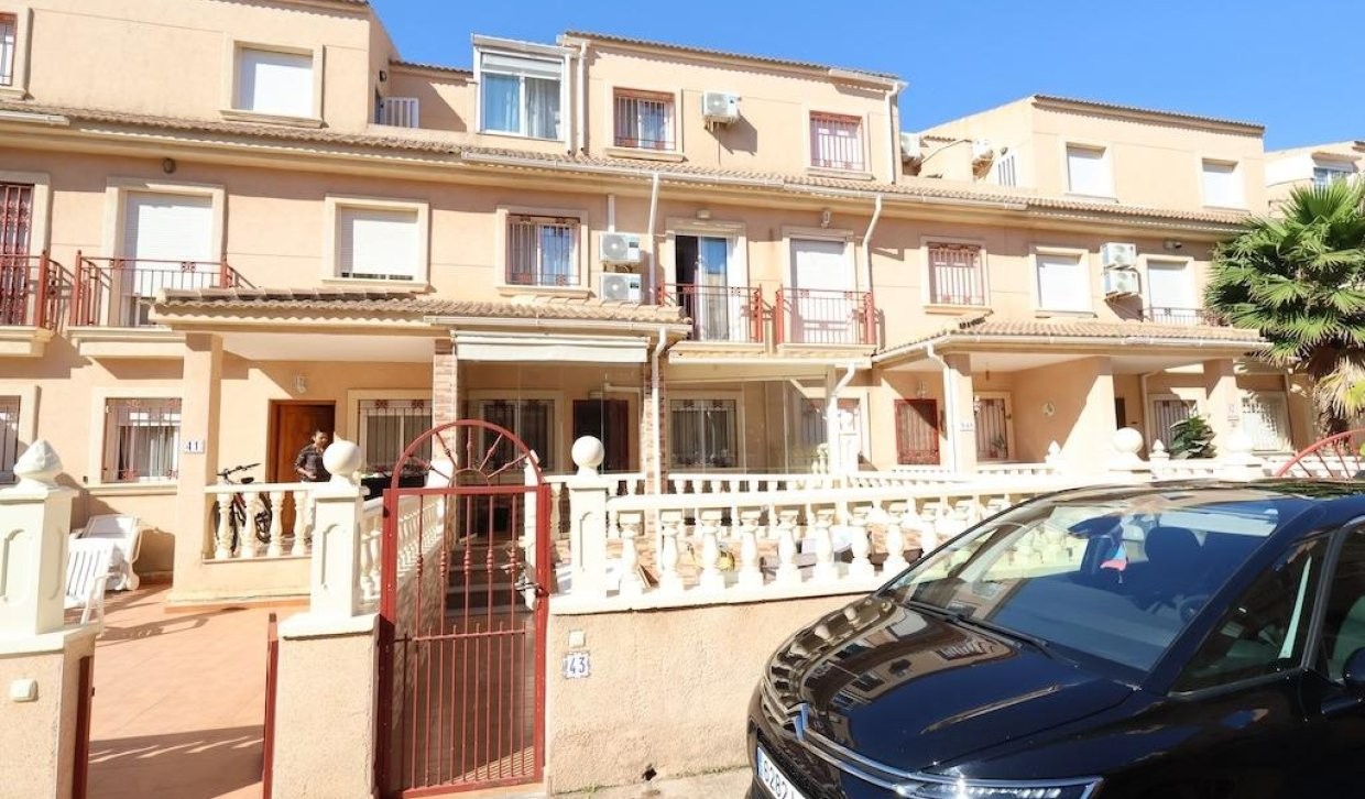 Dvīņu māja Playa Flamenca II, Alicante, Spānijā 3 istabas, 86 m2 Nr. 196344