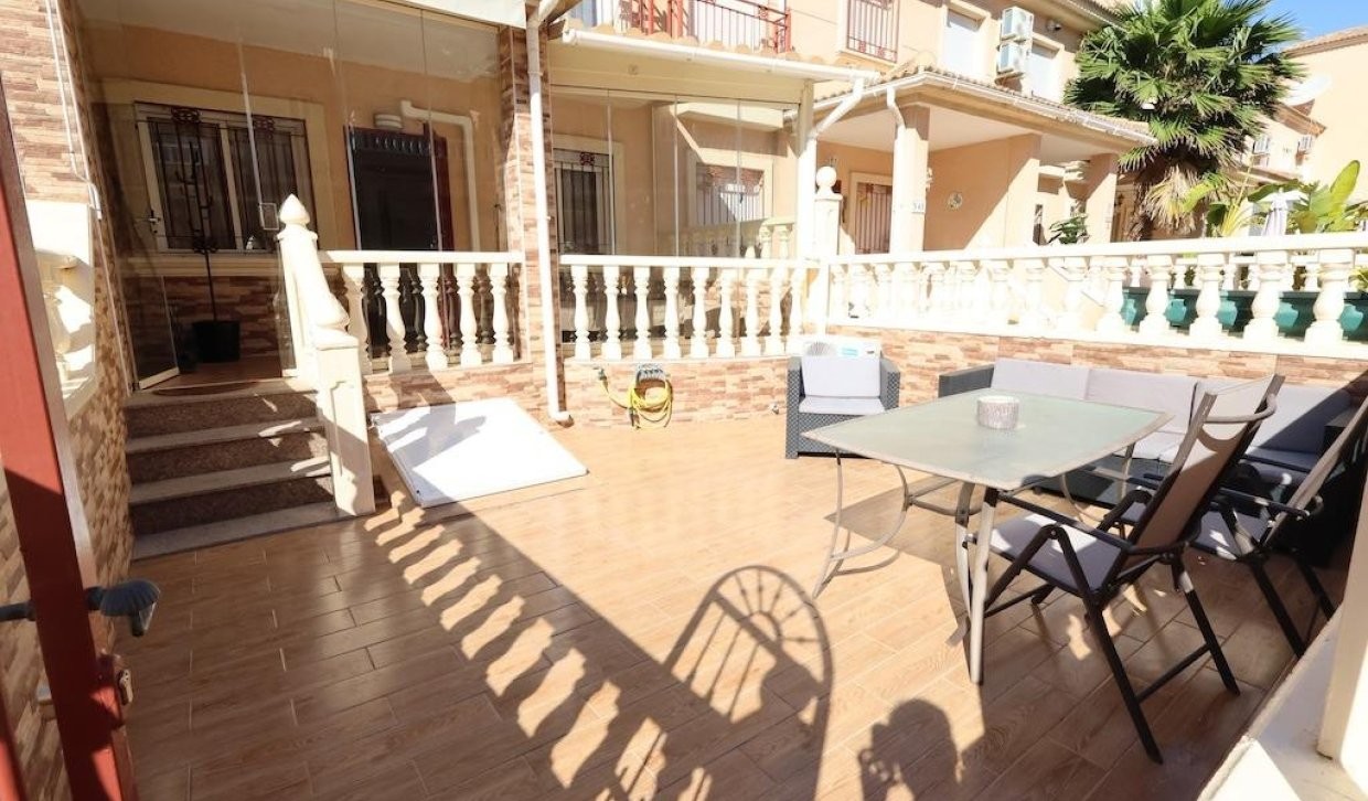 Dvīņu māja Playa Flamenca II, Alicante, Spānijā 3 istabas, 86 m2 Nr. 196344