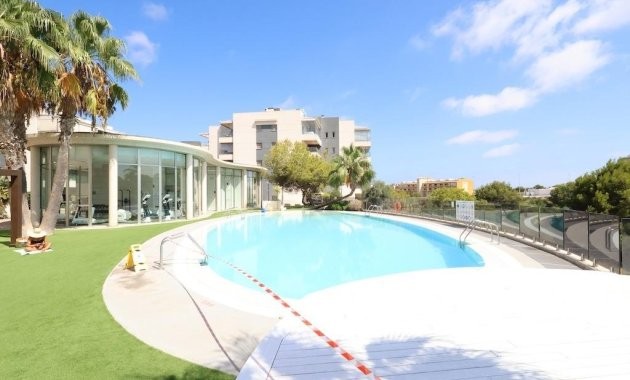 Appartamento a Dehesa De Campoamor, Alicante, Spagna 3 camere da letto, 101 mq. N° 196346