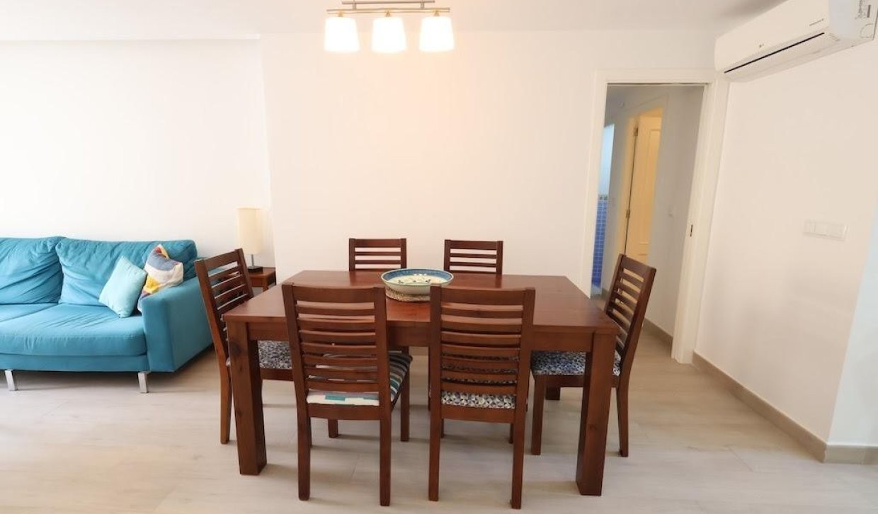 Appartamento a Dehesa De Campoamor, Alicante, Spagna 3 camere da letto, 101 mq. N° 196346