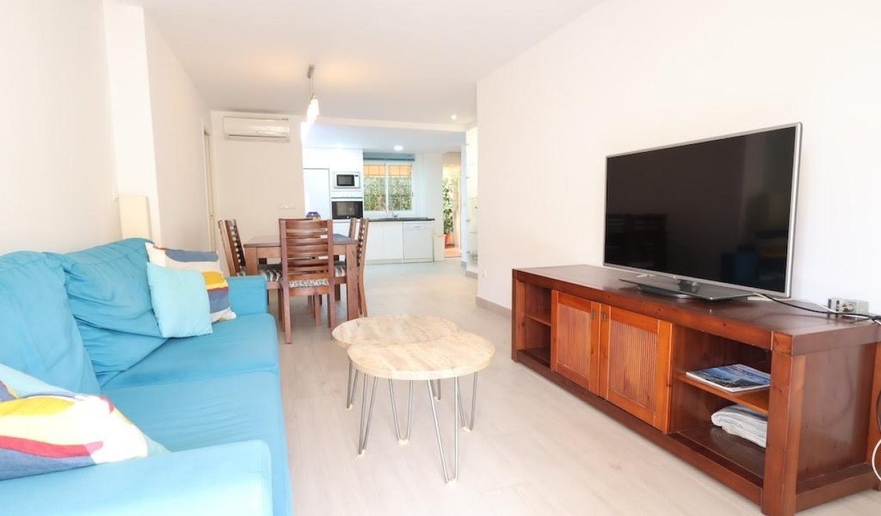 Appartamento a Dehesa De Campoamor, Alicante, Spagna 3 camere da letto, 101 mq. N° 196346