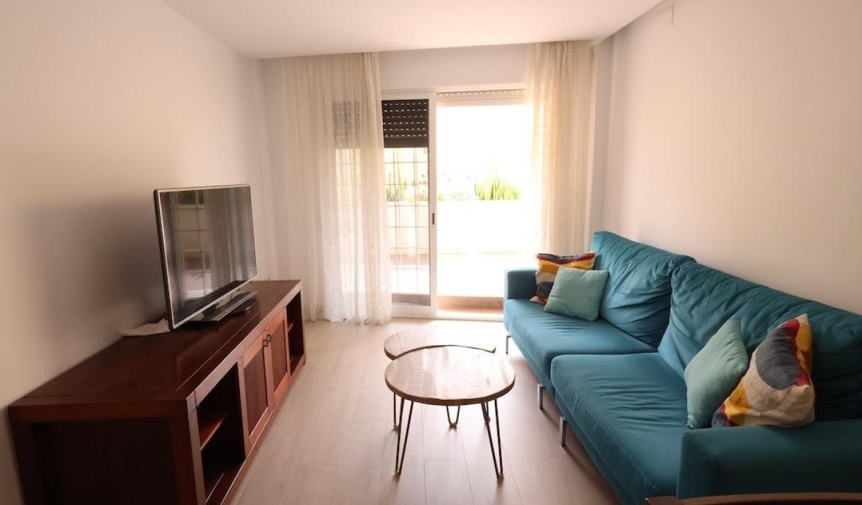 Appartamento a Dehesa De Campoamor, Alicante, Spagna 3 camere da letto, 101 mq. N° 196346