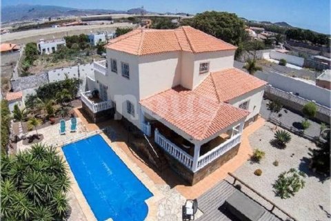 Villa in Tenerife, Spain 6 bedrooms, 360 sq.m. No. 103042