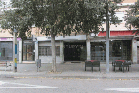 Commercial property in Ripollet, Barcelona, Spain 1 bedroom, 207 sq.m. No. 178251