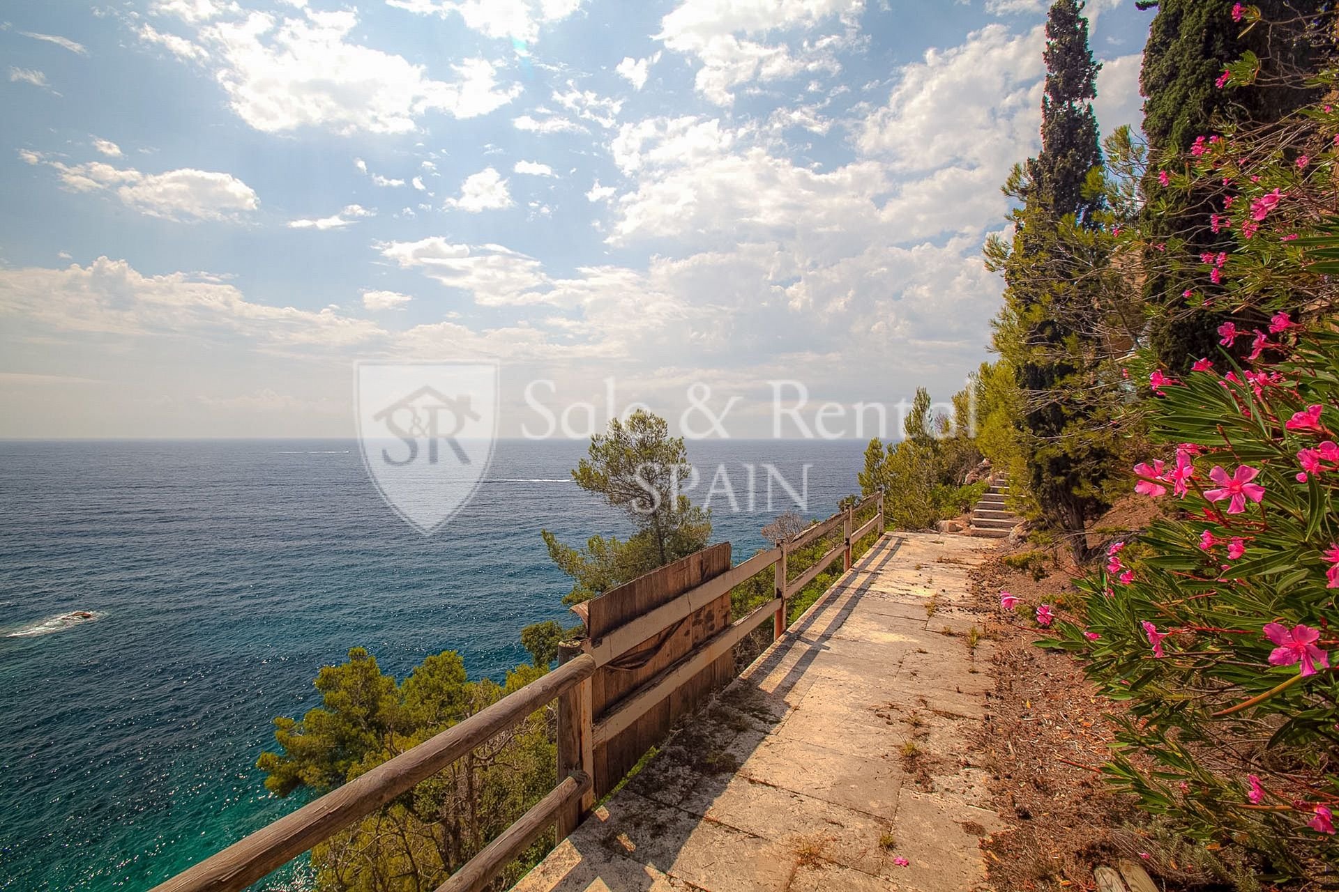 House in Lloret de Mar, Girona, Spain 1 bedroom, 743 sq.m. No. 166651