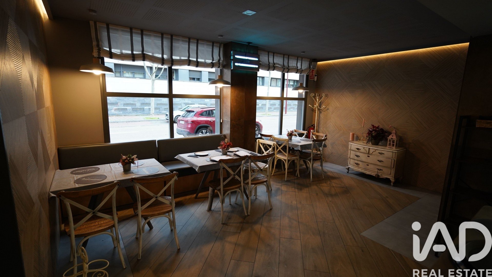 Cafe / restaurant à Valladolid, Espagne 160 m2 No. 172087