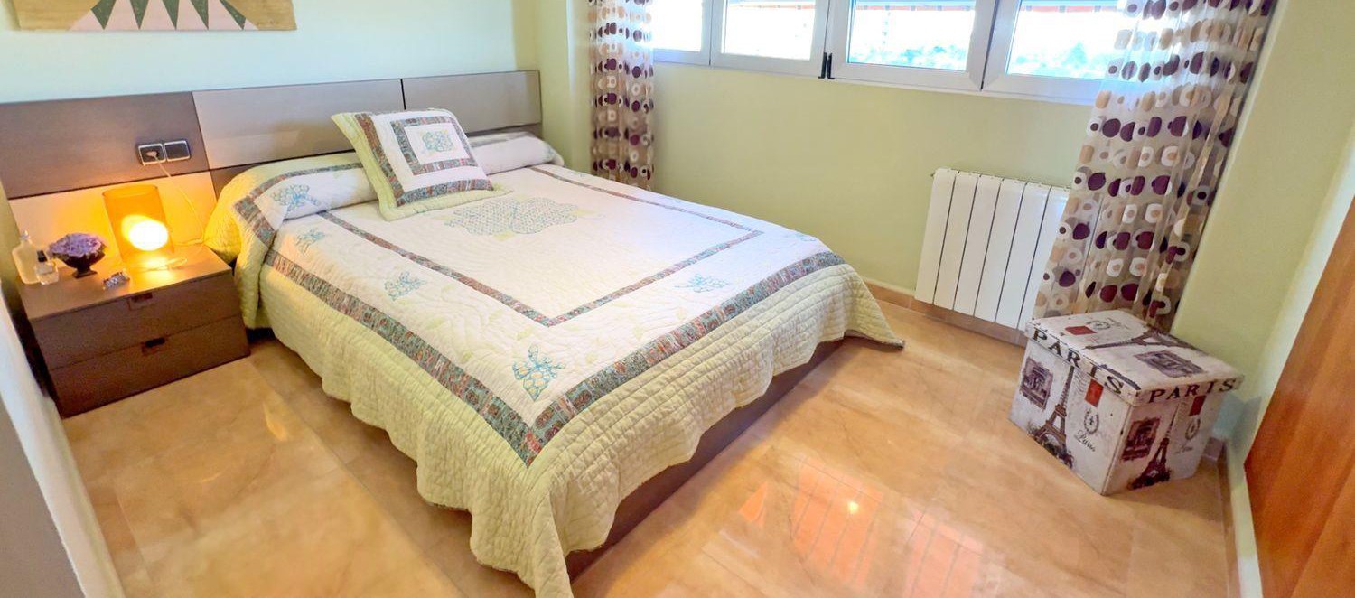 Apartament w Alicante, Hiszpania 4 sypialnie, 108 mkw. nr 181772