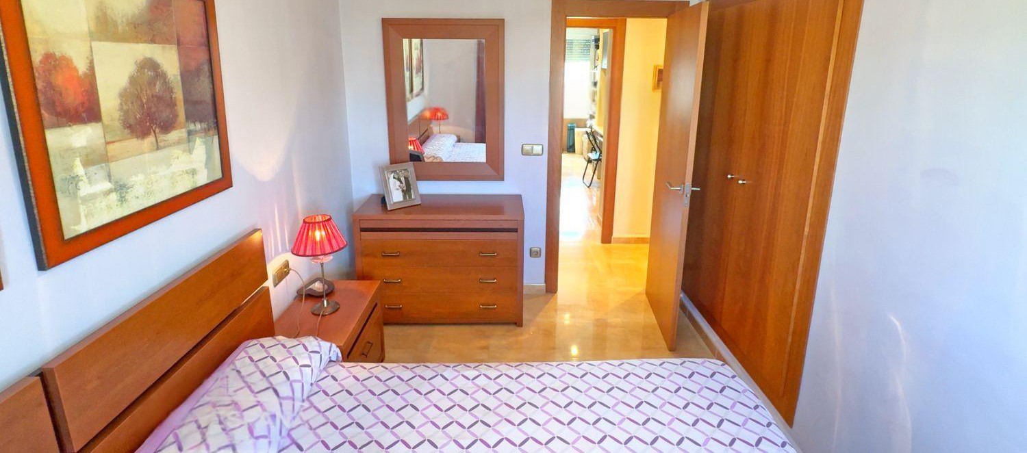 Apartament w Alicante, Hiszpania 4 sypialnie, 108 mkw. nr 181772