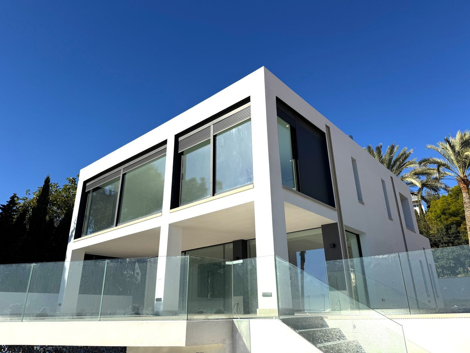 Villa in El Campello, Alicante, Spain 5 bedrooms, 365 sq.m. No. 181771