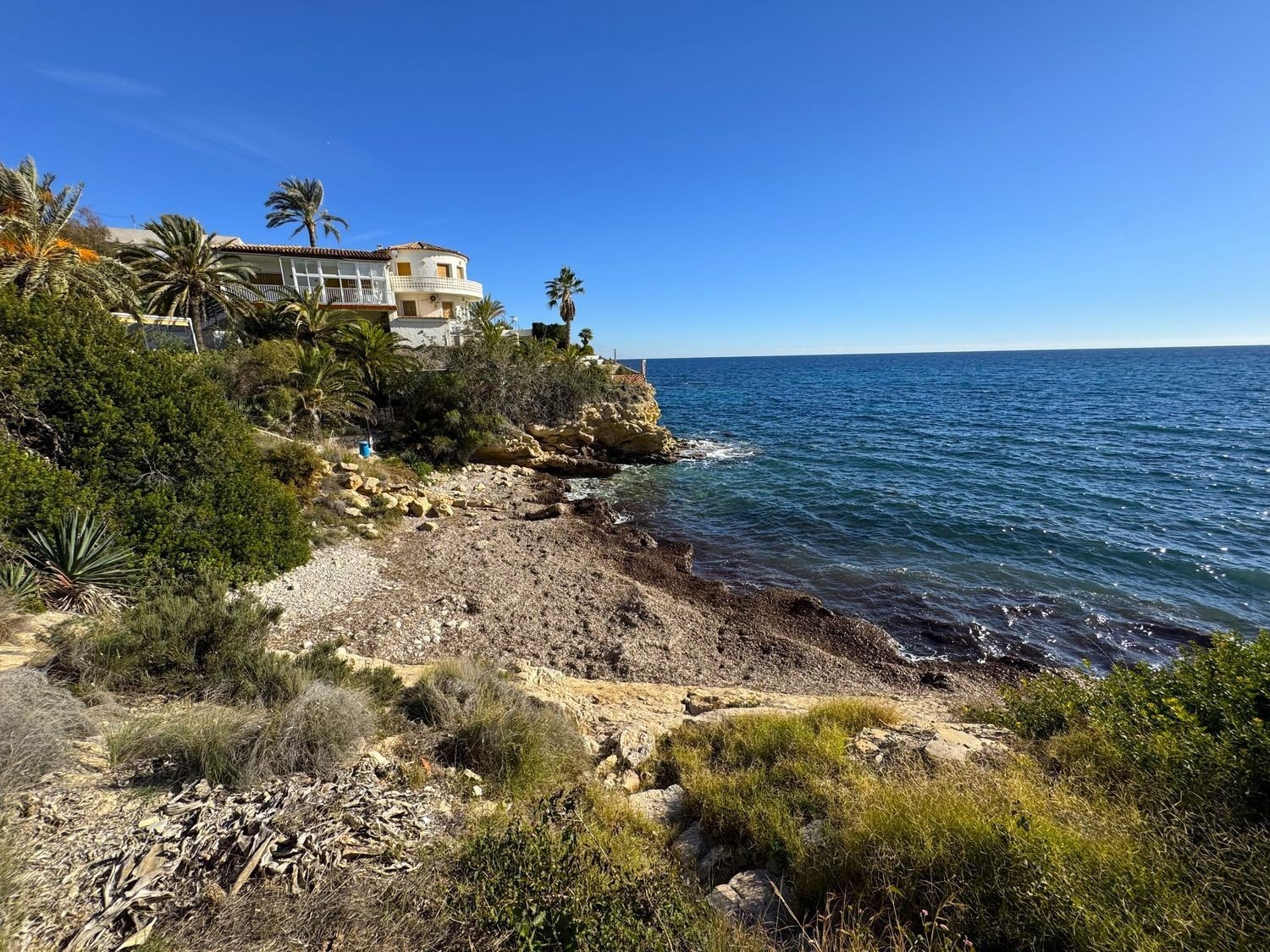 Villa in El Campello, Alicante, Spain 5 bedrooms, 365 sq.m. No. 181771