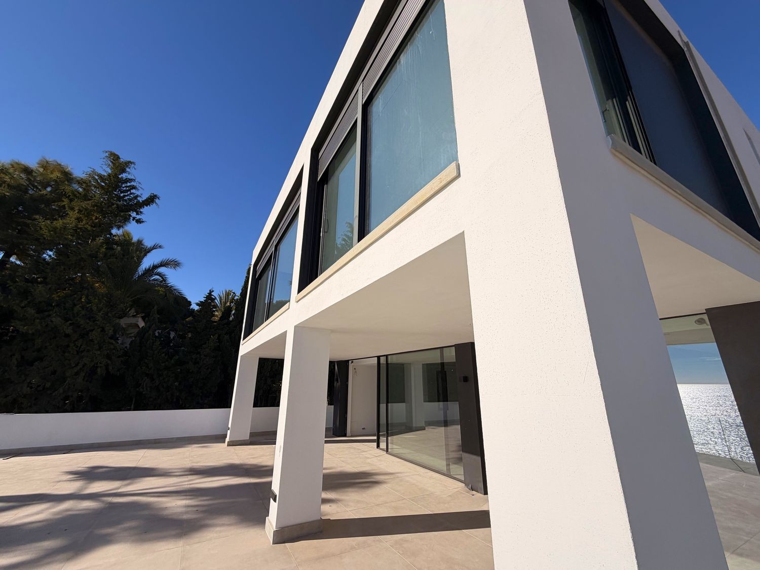Villa in El Campello, Alicante, Spain 5 bedrooms, 365 sq.m. No. 181771