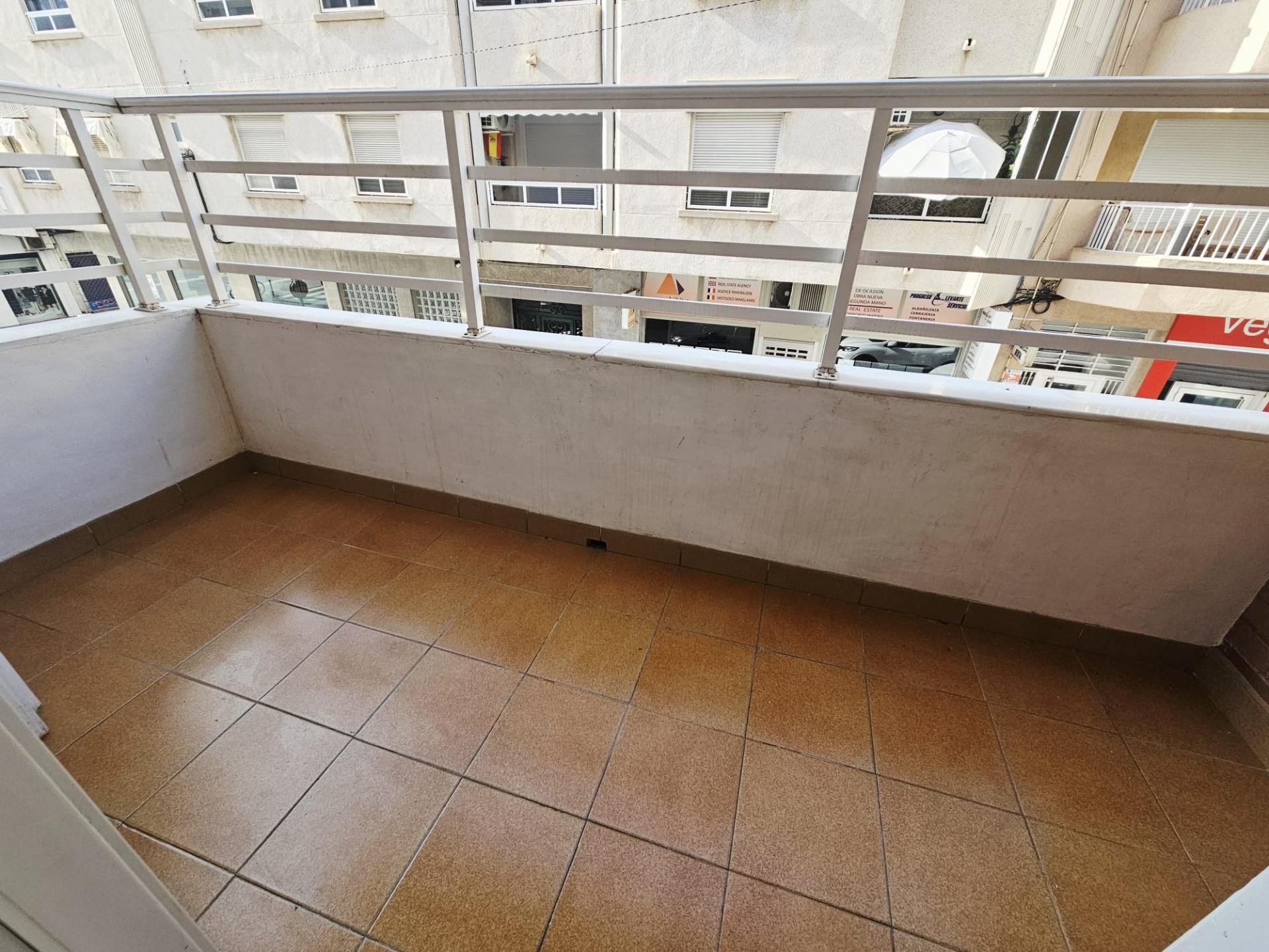 Apartamento en Torrevieja, Alicante, España 3 dormitorios, 126 m2 No. 155625