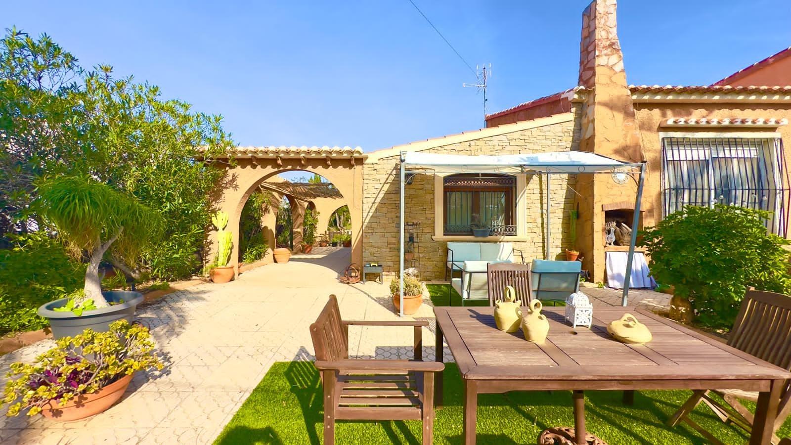 Villa i Torrevieja, Alicante, Spanien 3 sovrum, 138 kvm. Nr. 155624
