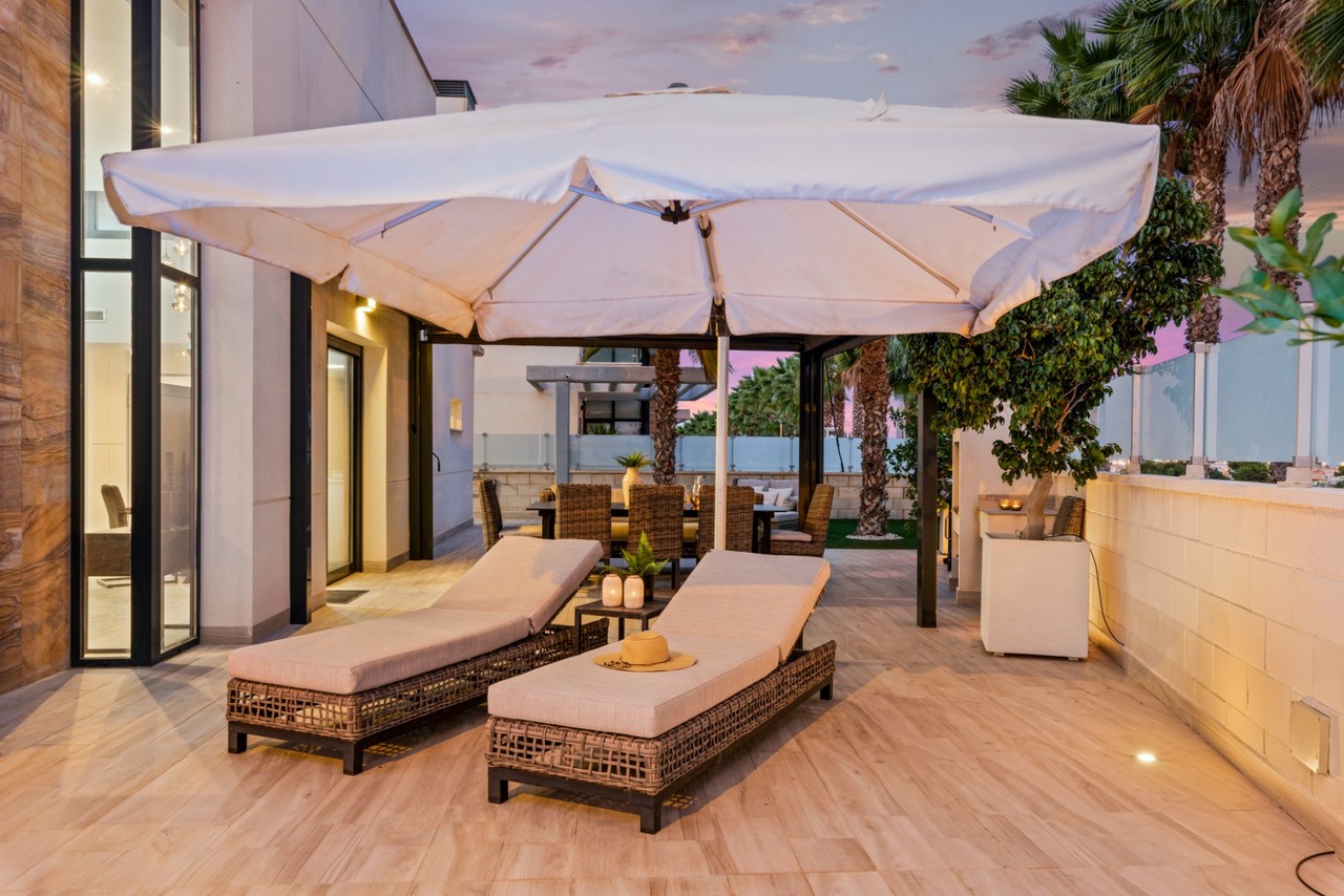 Villa Cabo Roig, Alicante, Spānijā 5 istabas, 180 m2 Nr. 148615