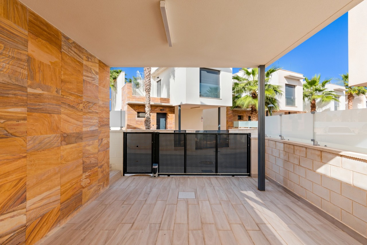 Villa Cabo Roig, Alicante, Spānijā 5 istabas, 180 m2 Nr. 148615