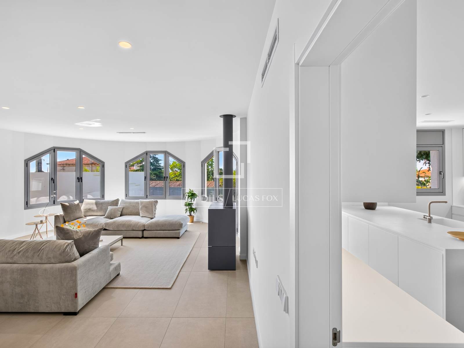 Villa in El Masnou, Barcelona, Spain 6 bedrooms, 540 sq.m. No. 164875