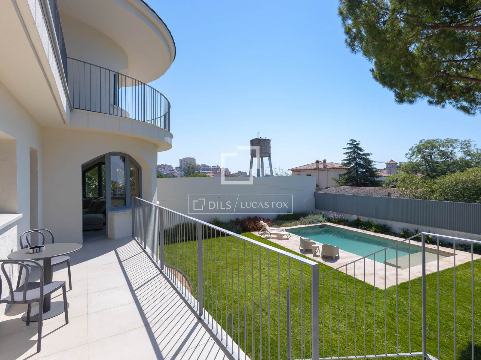 Villa in El Masnou, Barcelona, Spain 6 bedrooms, 540 sq.m. No. 164875