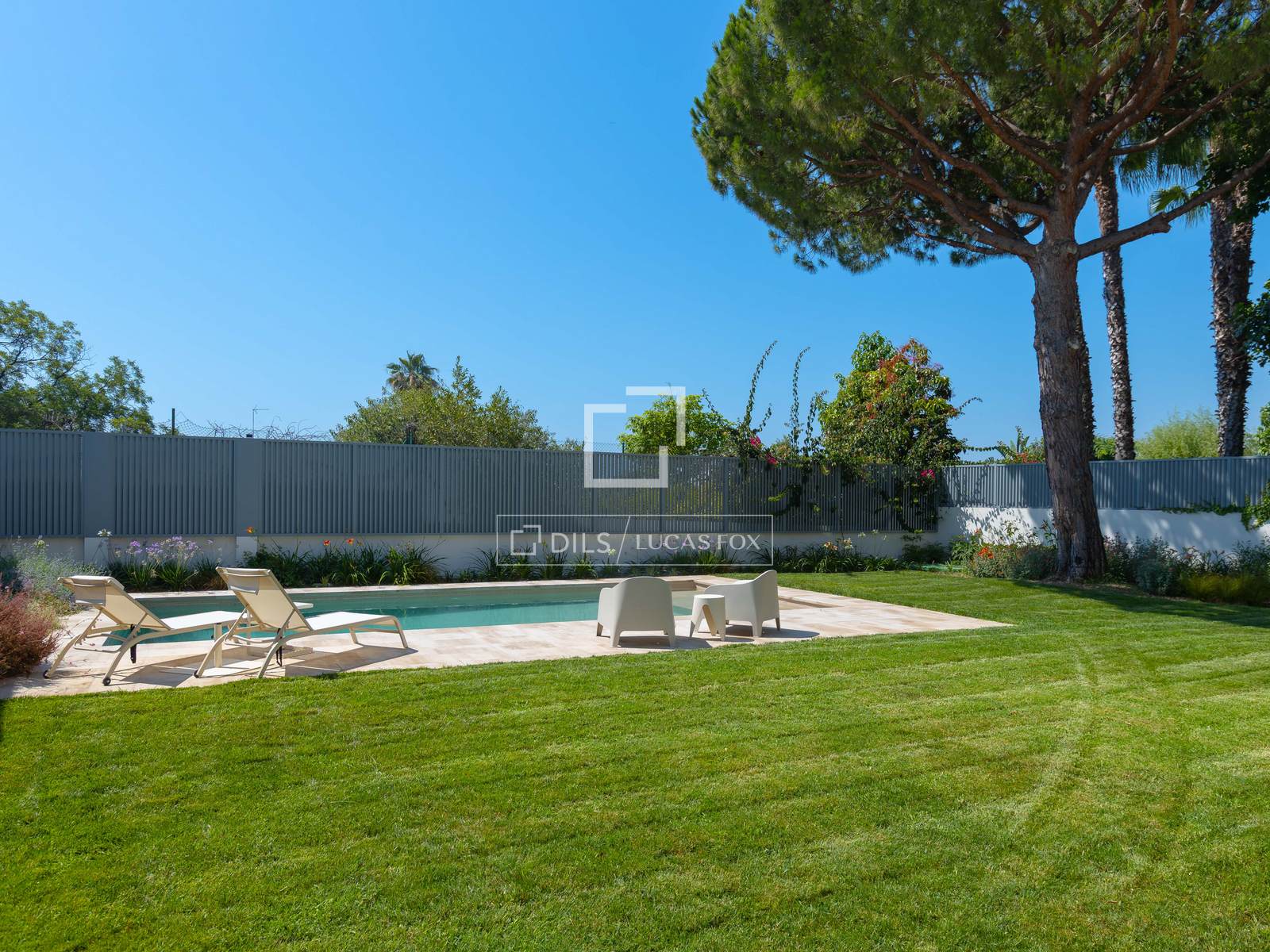 Villa in El Masnou, Barcelona, Spain 6 bedrooms, 540 sq.m. No. 164875