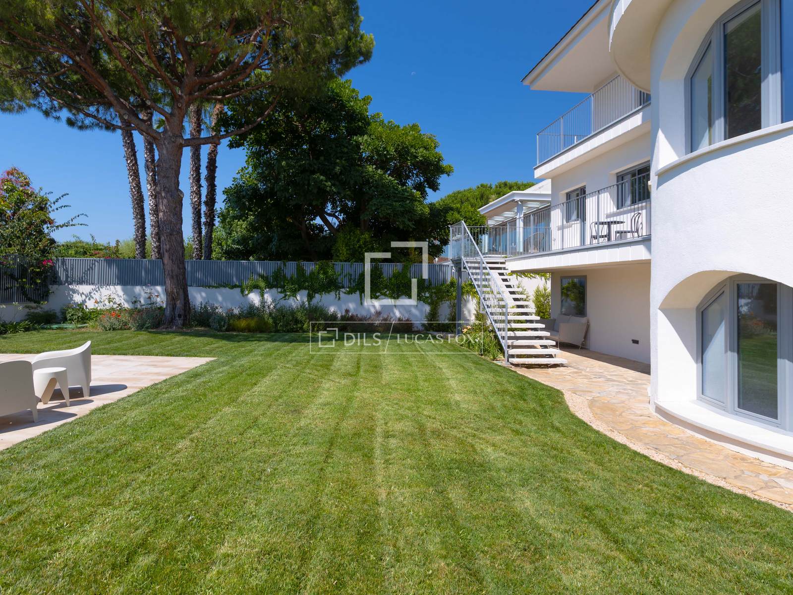 Villa in El Masnou, Barcelona, Spain 6 bedrooms, 540 sq.m. No. 164875