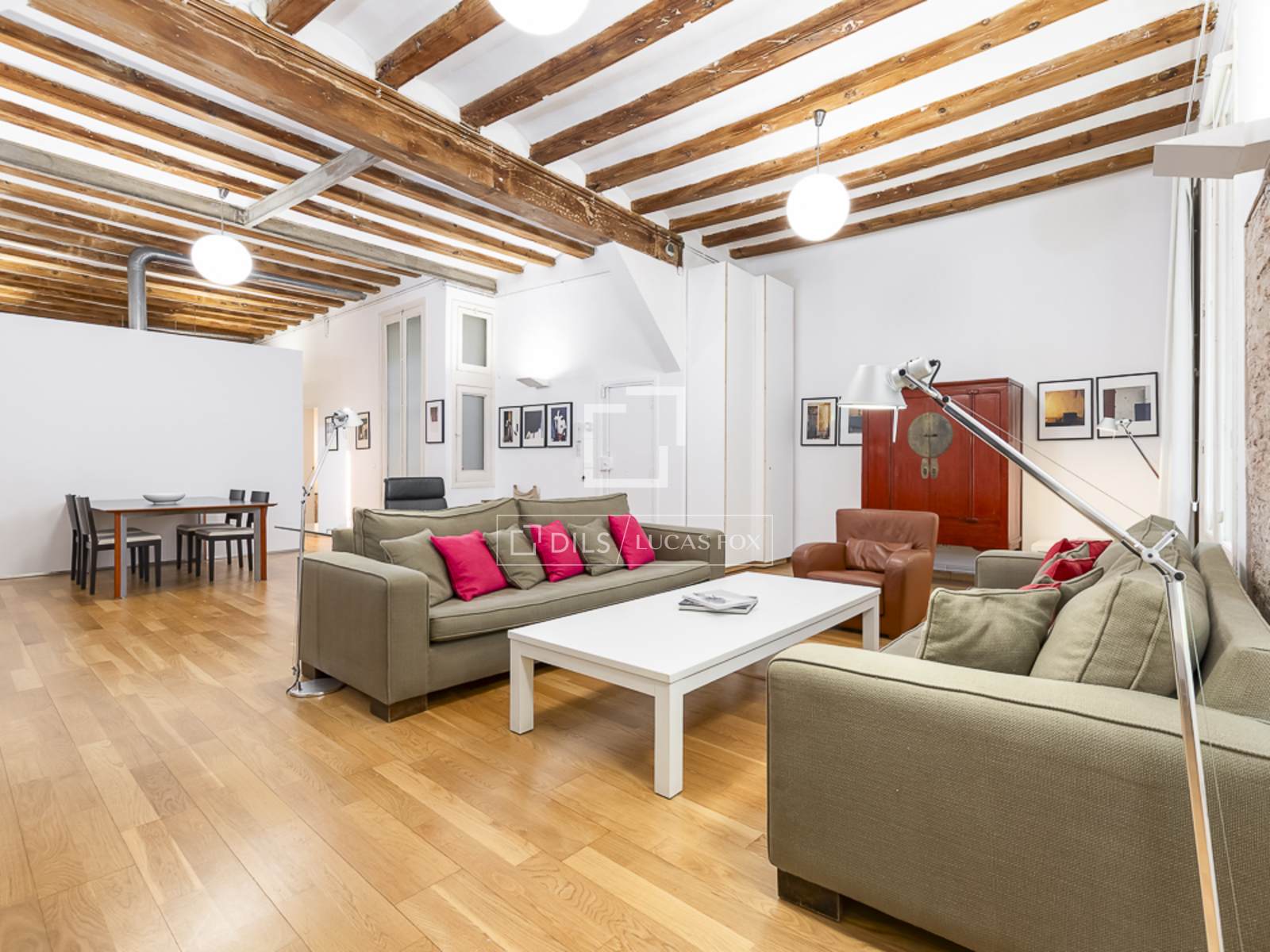 Wohnung in Barcelona, Spanien 2 Schlafzimmer, 120 m2 Nr. 164877