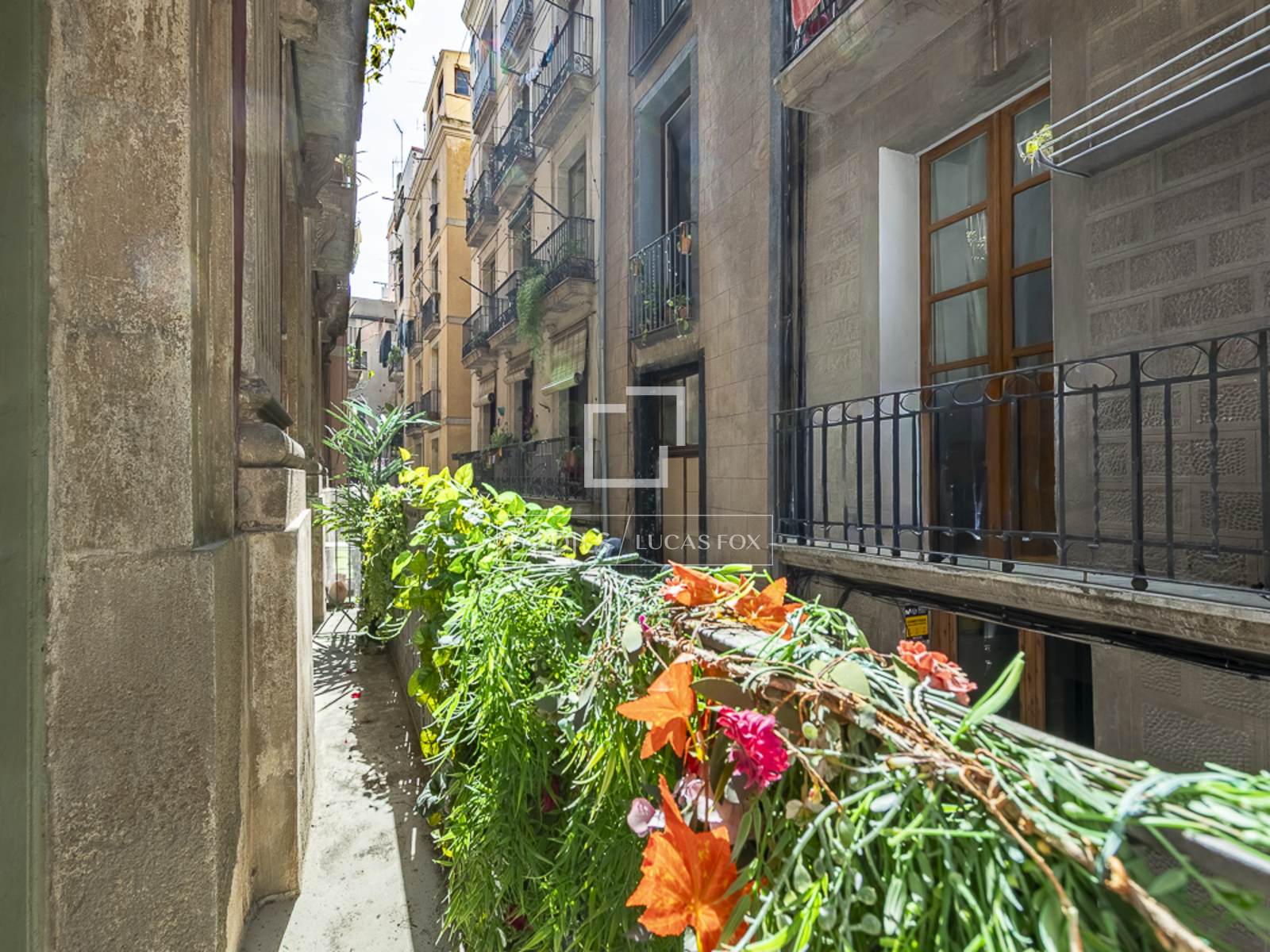 Wohnung in Barcelona, Spanien 2 Schlafzimmer, 120 m2 Nr. 164877
