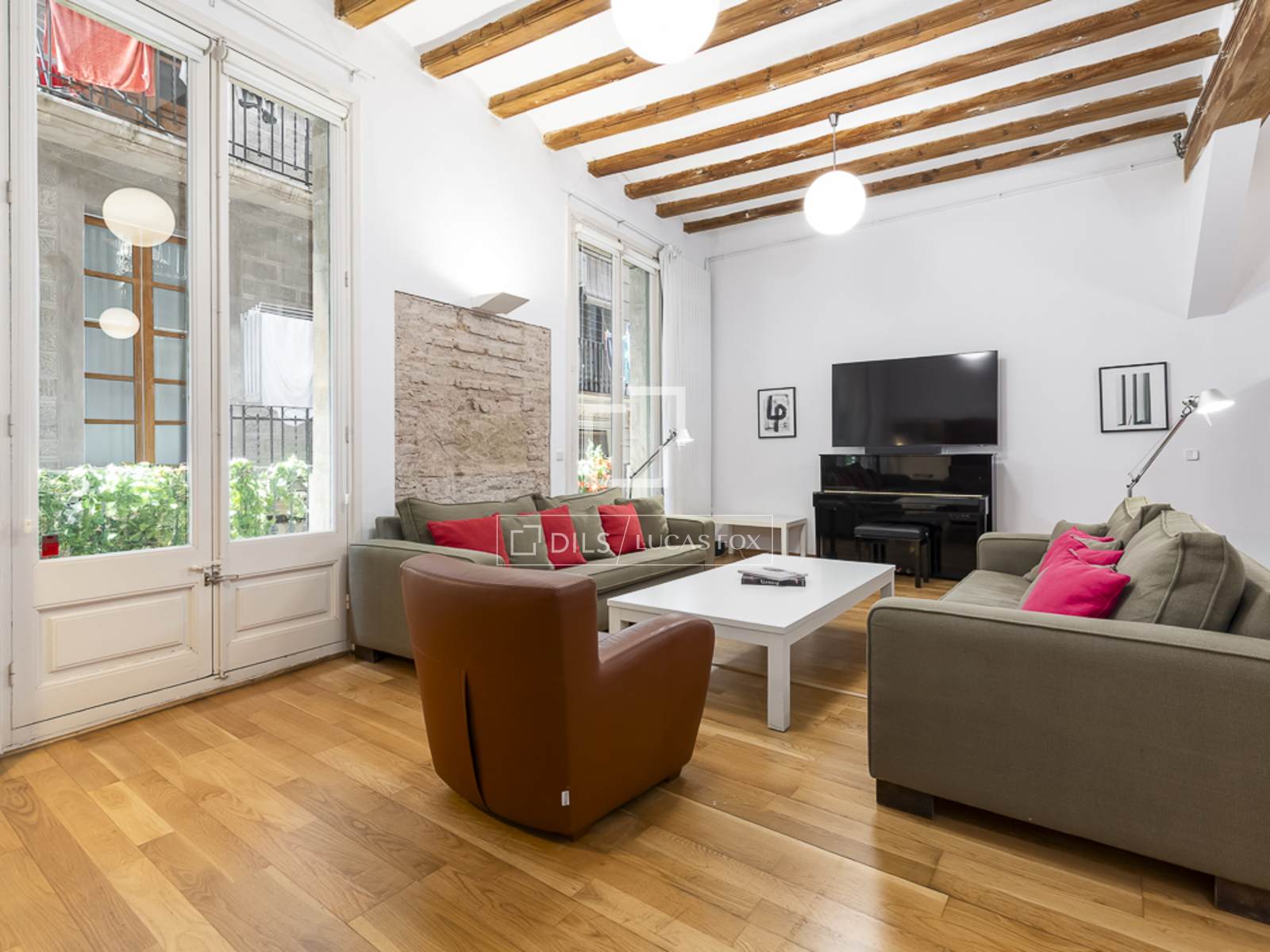 Wohnung in Barcelona, Spanien 2 Schlafzimmer, 120 m2 Nr. 164877