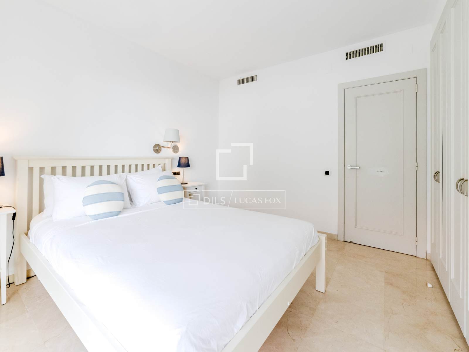 Apartamento en Sitges, Barcelona, España 3 dormitorios, 163 m2 No. 164876