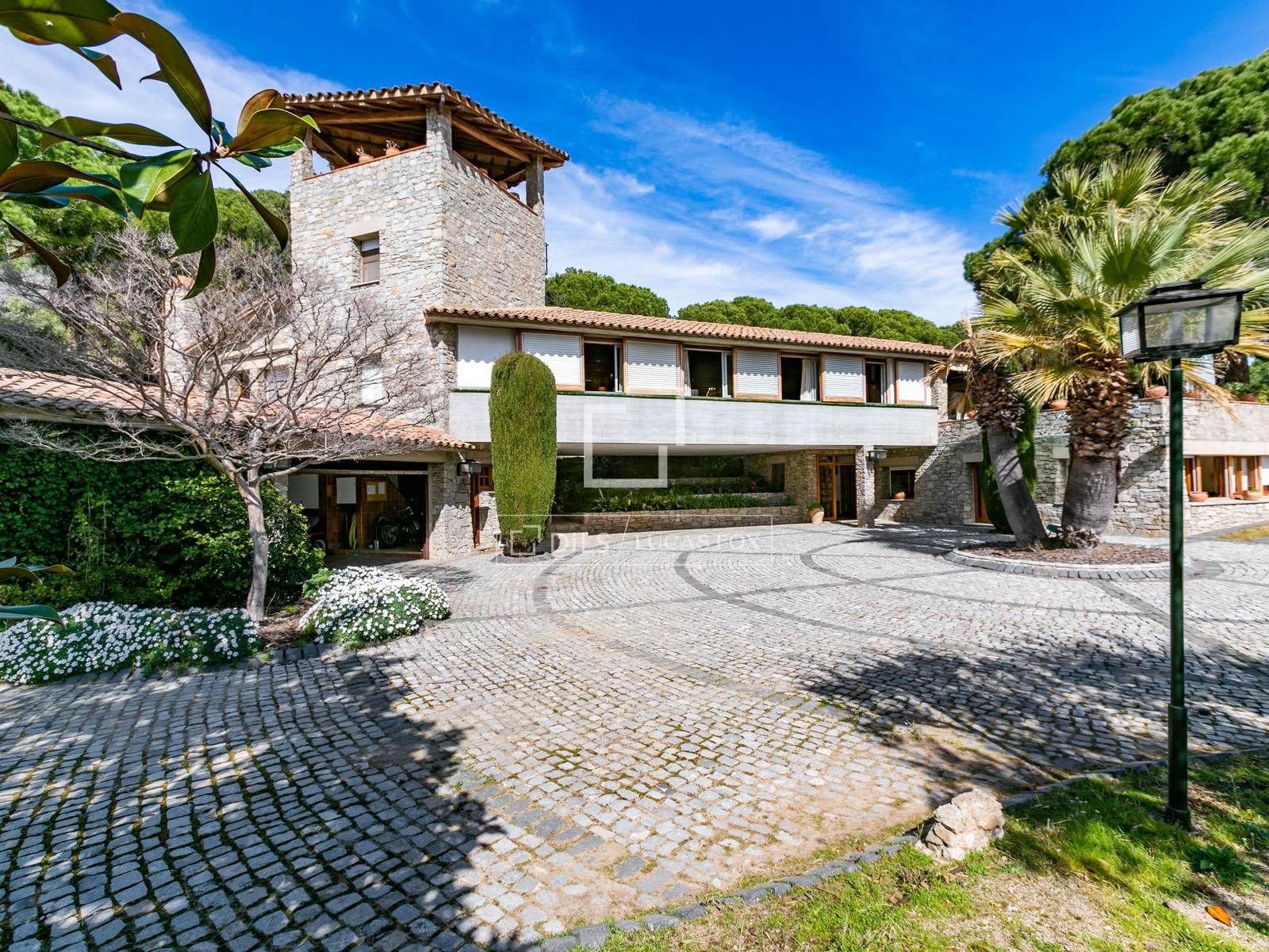 Villa Premia De Dalt, Barcelona, Spānijā 8 istabas, 578 m2 Nr. 164879